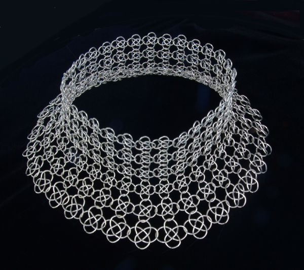 Silver necklace with 180 knots.