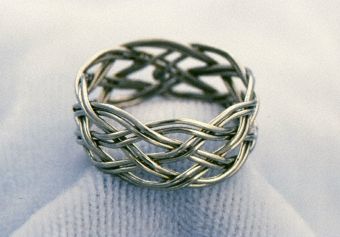 5x8, nickel-white 18K gold