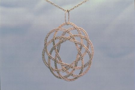 5-lead 8-bight Champagne gold pendant