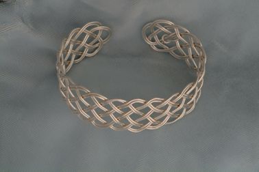 nineteen loop double strand Prolong Knot